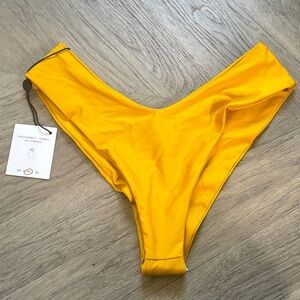 Skatie Bikini Bottom